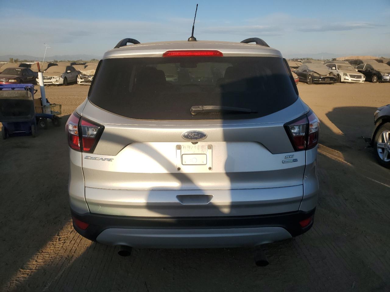 1FMCU9G92JUC65020 2018 Ford Escape Se