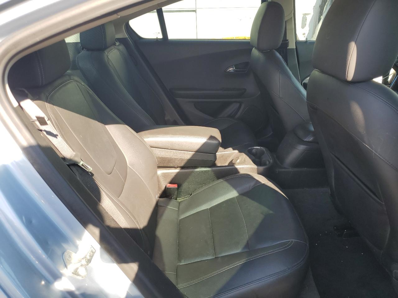 2013 Chevrolet Volt - Image 10