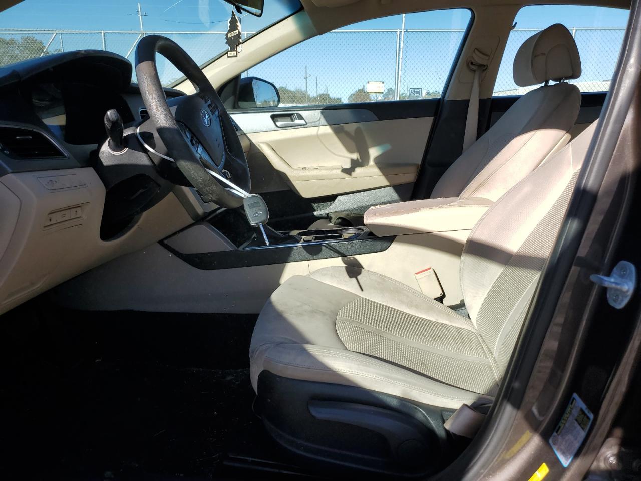 2017 Hyundai Sonata - Image 7