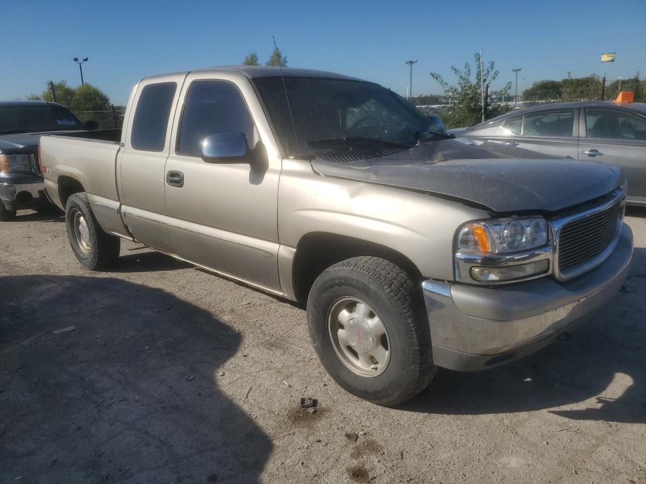 2002 GMC Sierra - Image 4