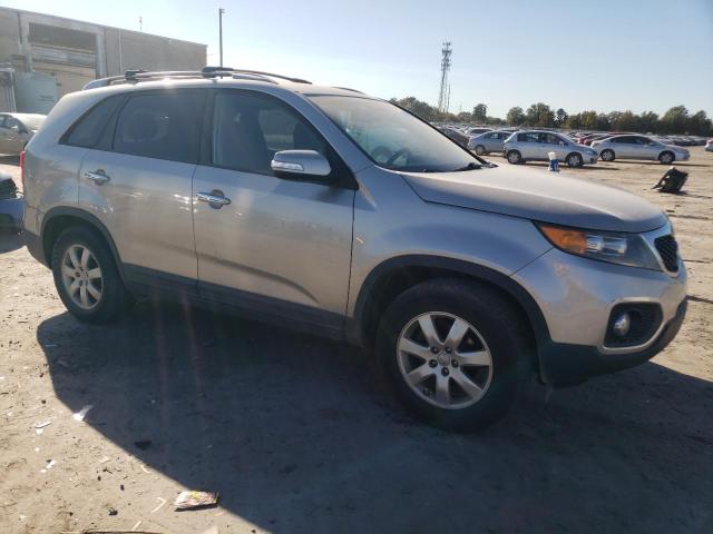  KIA SORENTO 2013 Silver