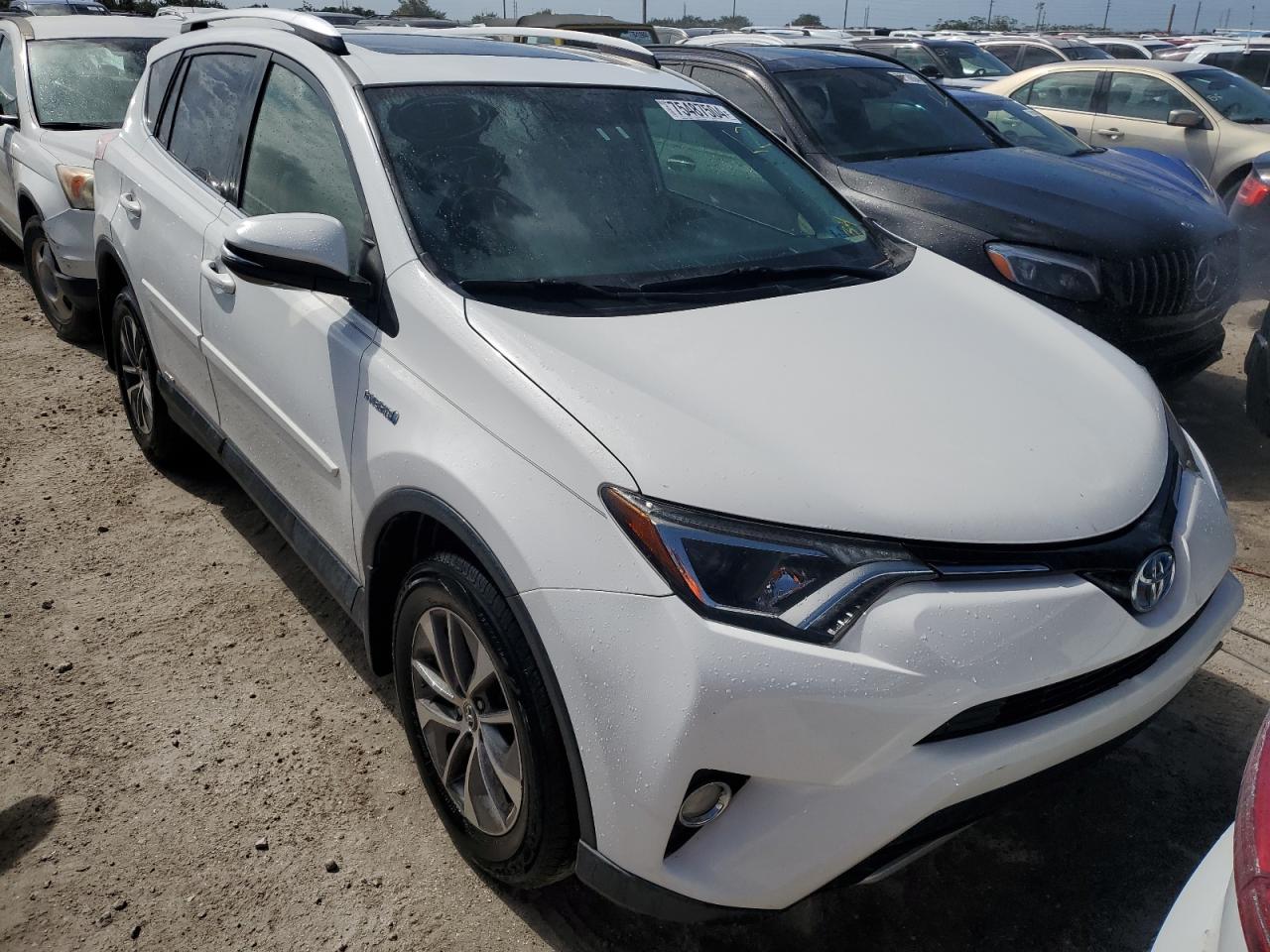 VIN JTMRJREV0GD043415 2016 TOYOTA RAV4 no.5