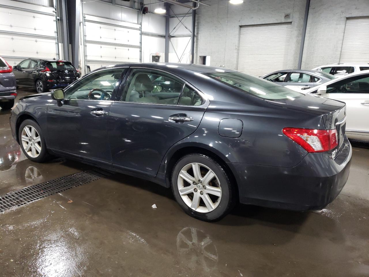 2009 Lexus ES - Image 2