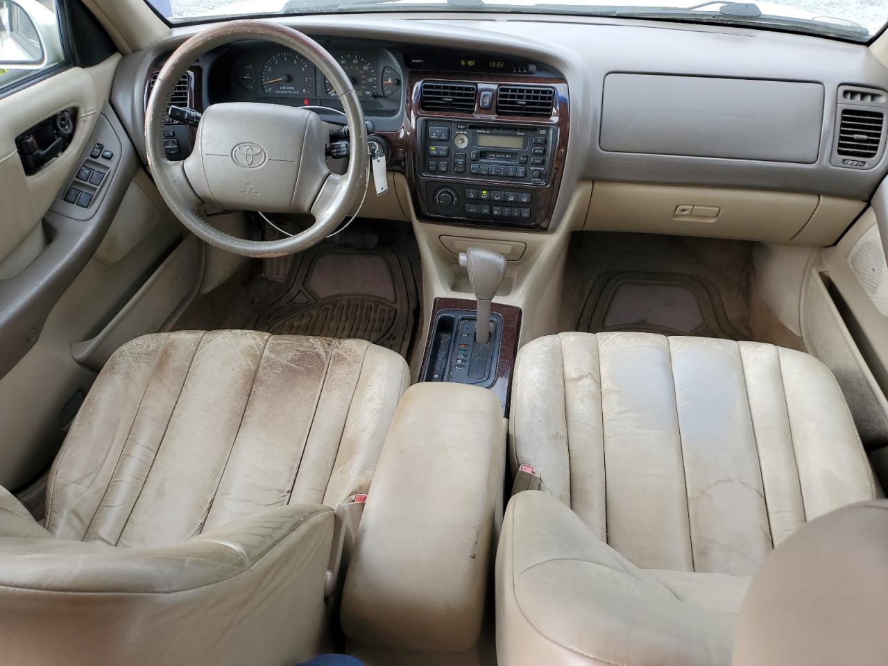 1999 Toyota Avalon - Image 8