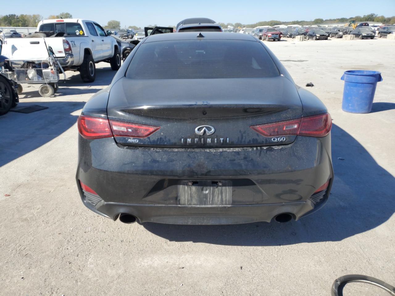 JN1EV7EL3HM551159 2017 Infiniti Q60 Premium