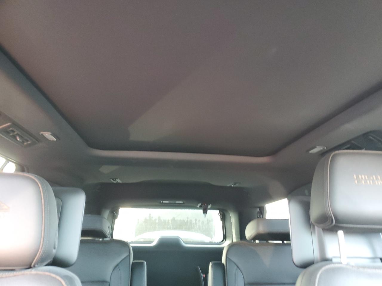 2021 Chevrolet Tahoe - Image 10