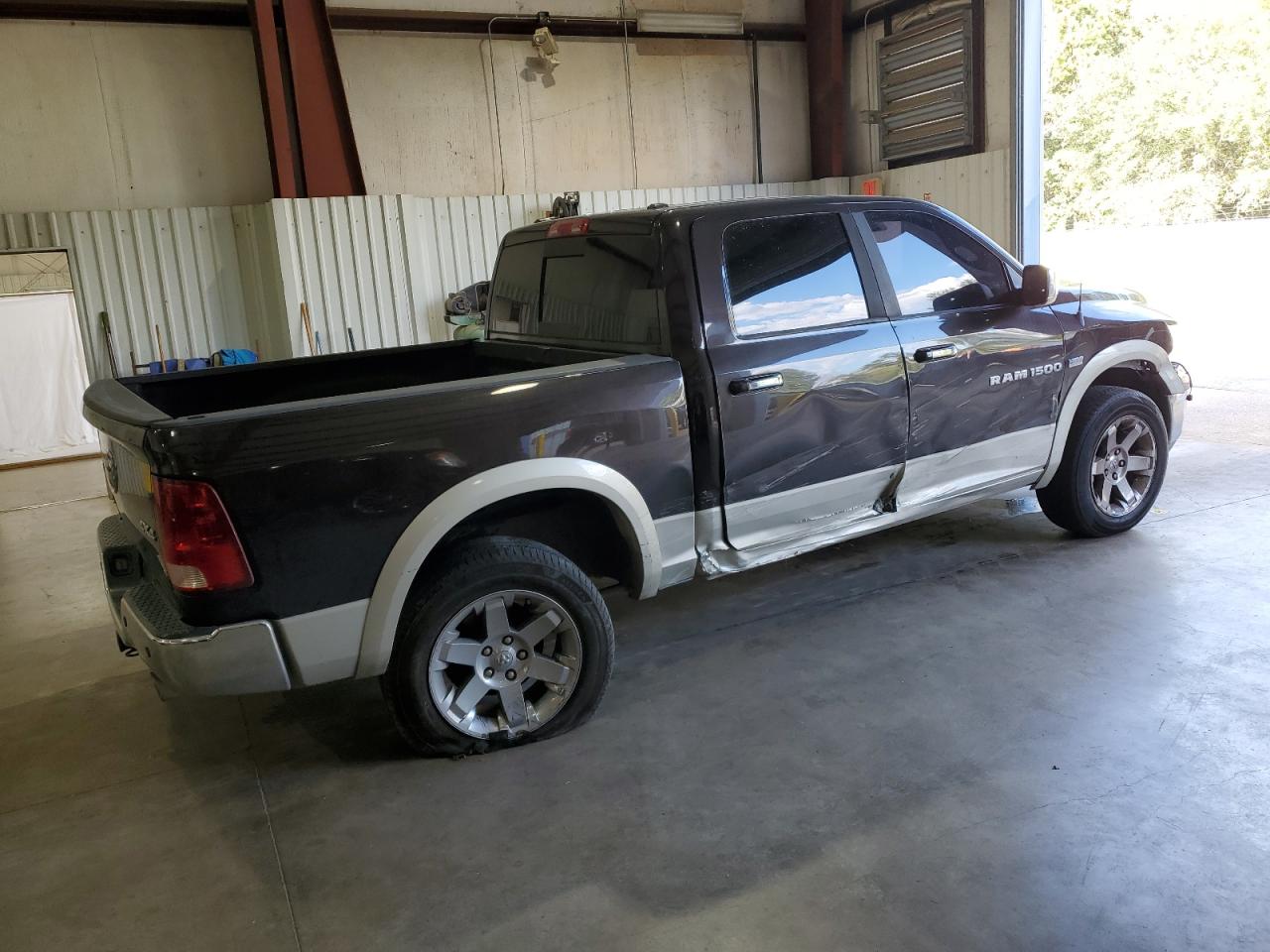 2011 Dodge RAM - Image 3