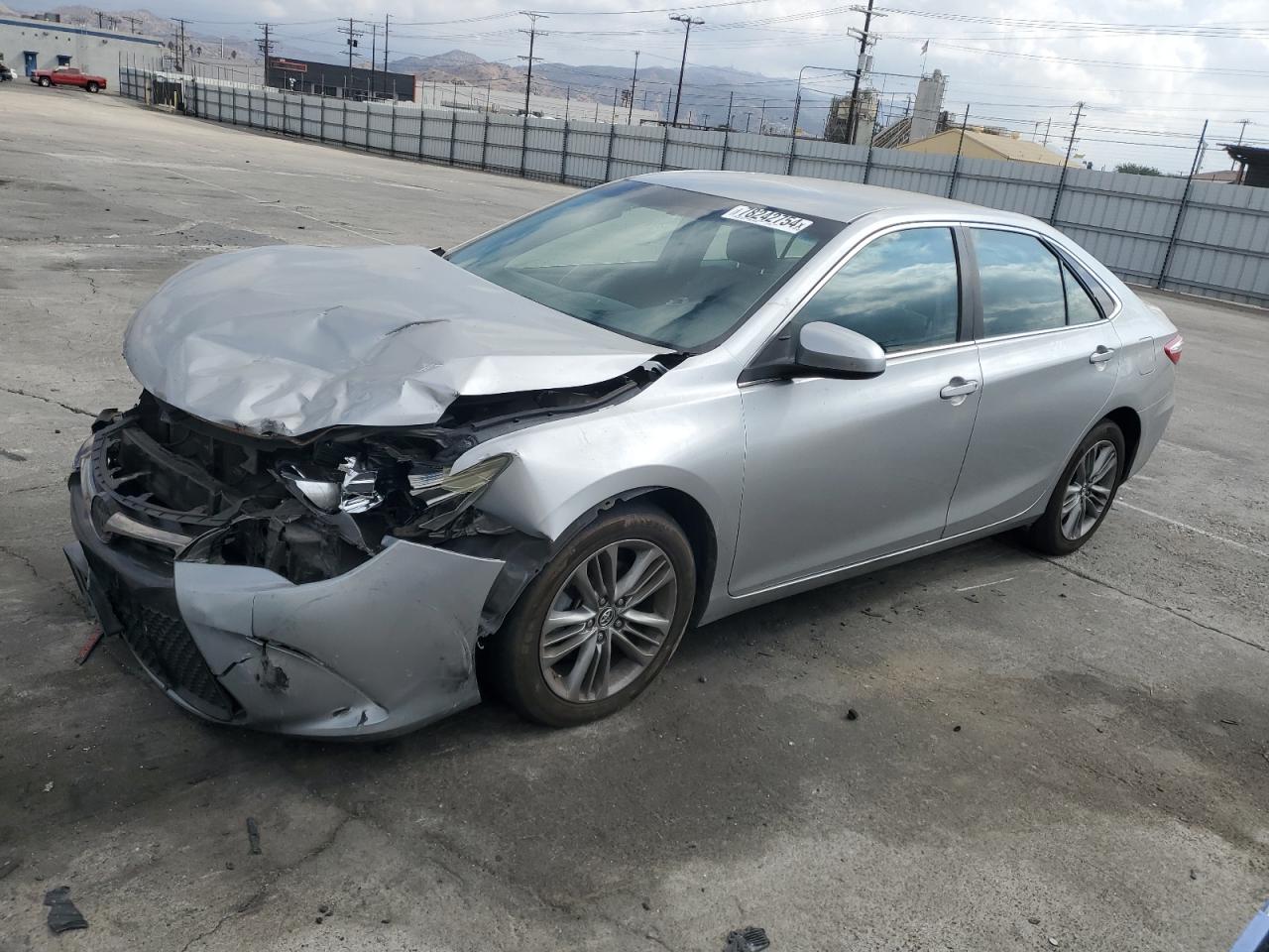 VIN 4T1BF1FK2GU184037 2016 TOYOTA CAMRY no.1