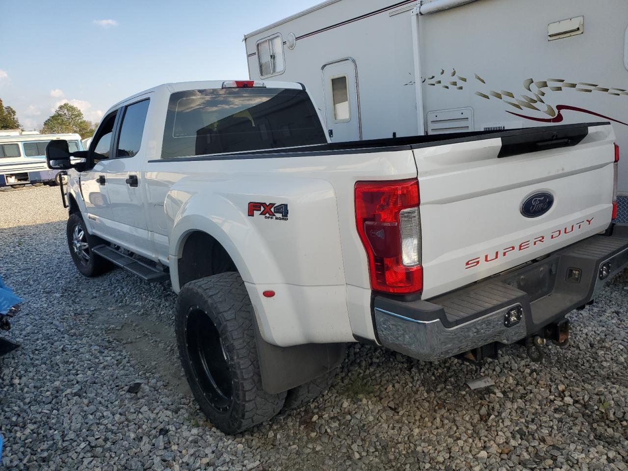 1FT8W3DT7HEF30021 2017 FORD F350 - Image 2