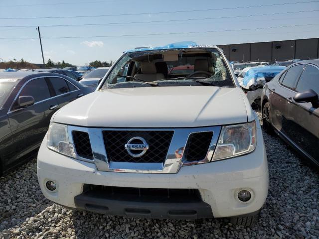  NISSAN FRONTIER 2013 Білий
