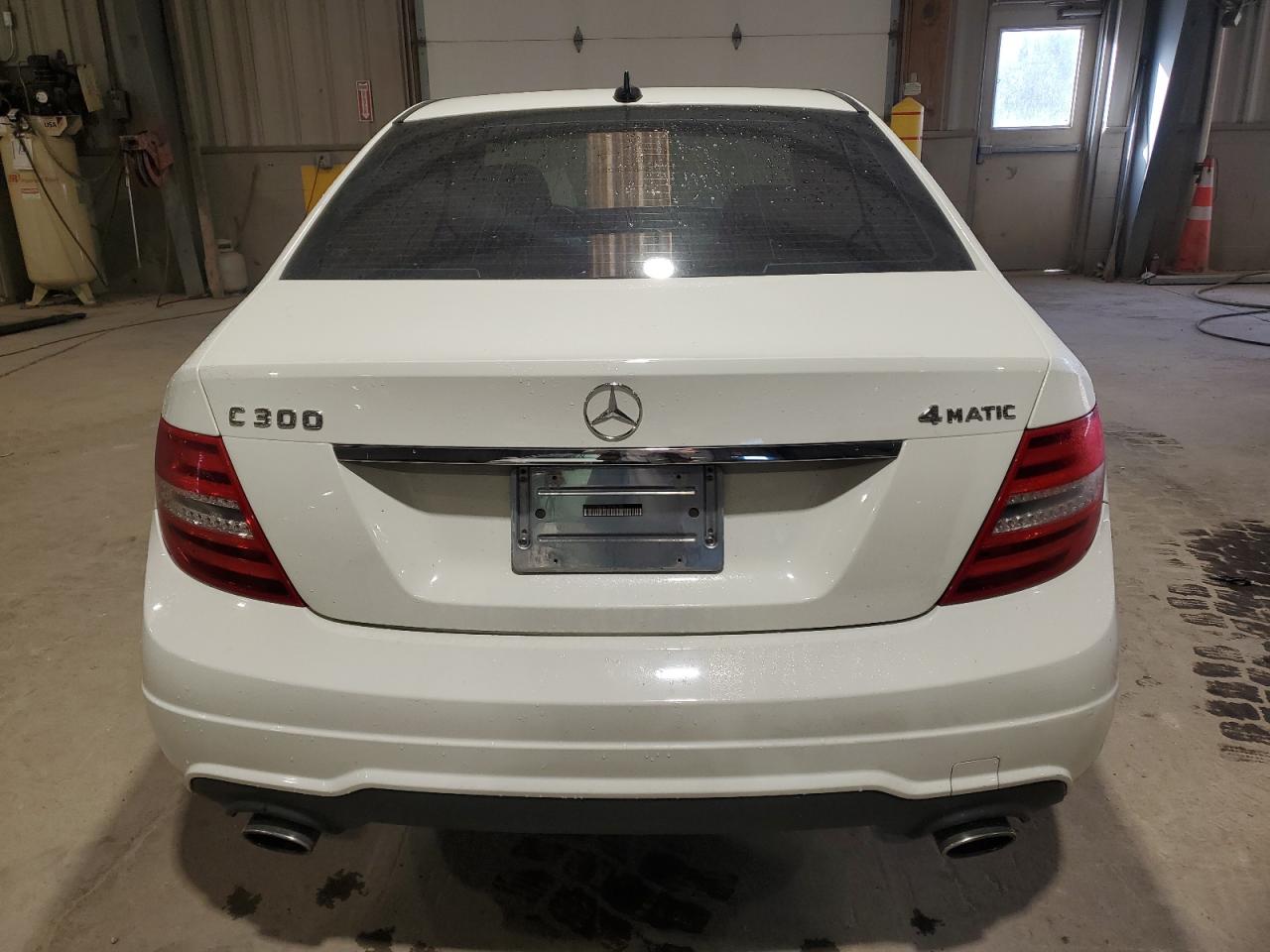 2012 Mercedes-Benz C 300 4Matic VIN: WDDGF8BB4CR196198 Lot: 75723864