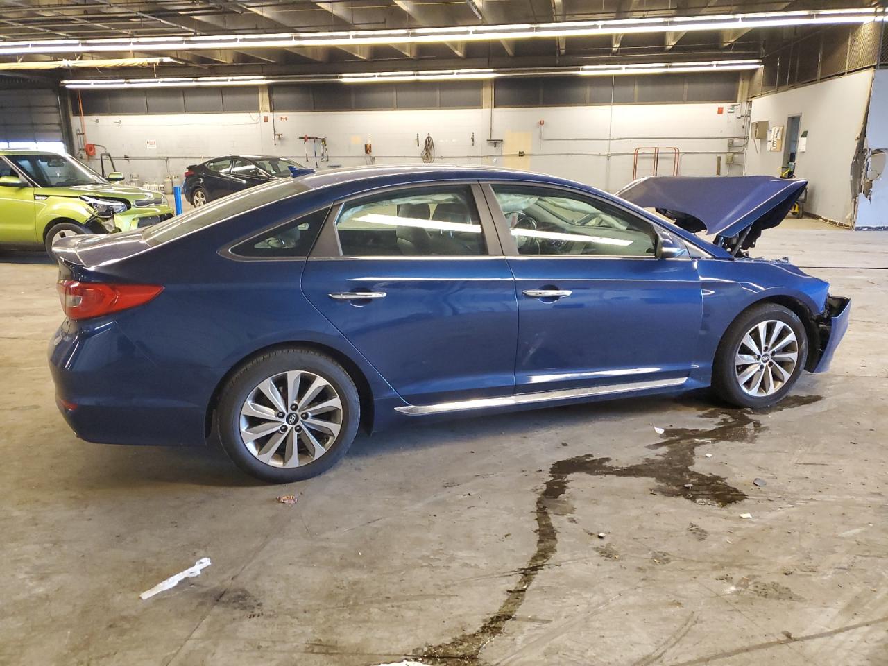 2017 Hyundai Sonata - Image 3