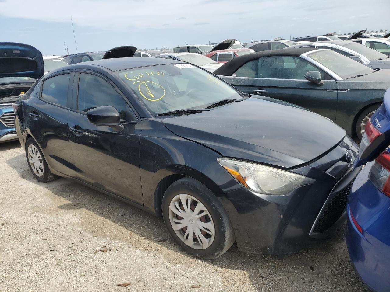 2019 Toyota Yaris - Image 4
