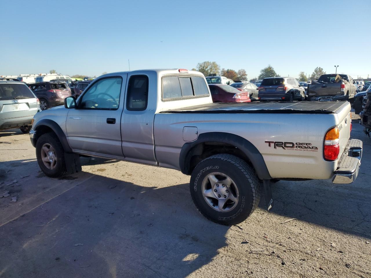 2002 Toyota Tacoma - Image 2