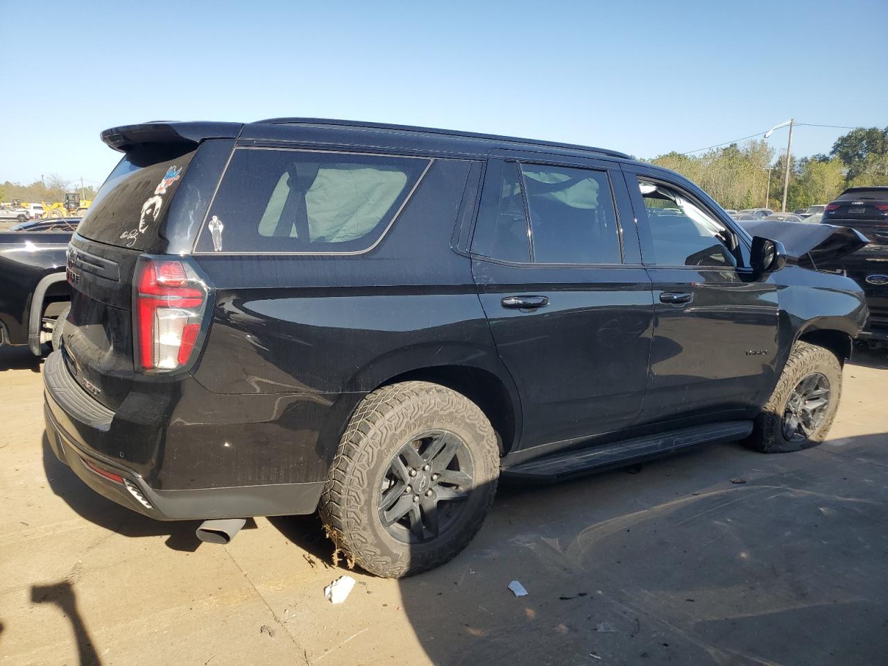 2021 Chevrolet Tahoe - Image 3