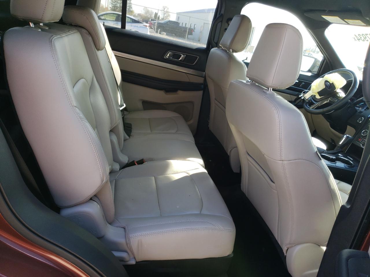 2018 Ford Explorer - Image 11