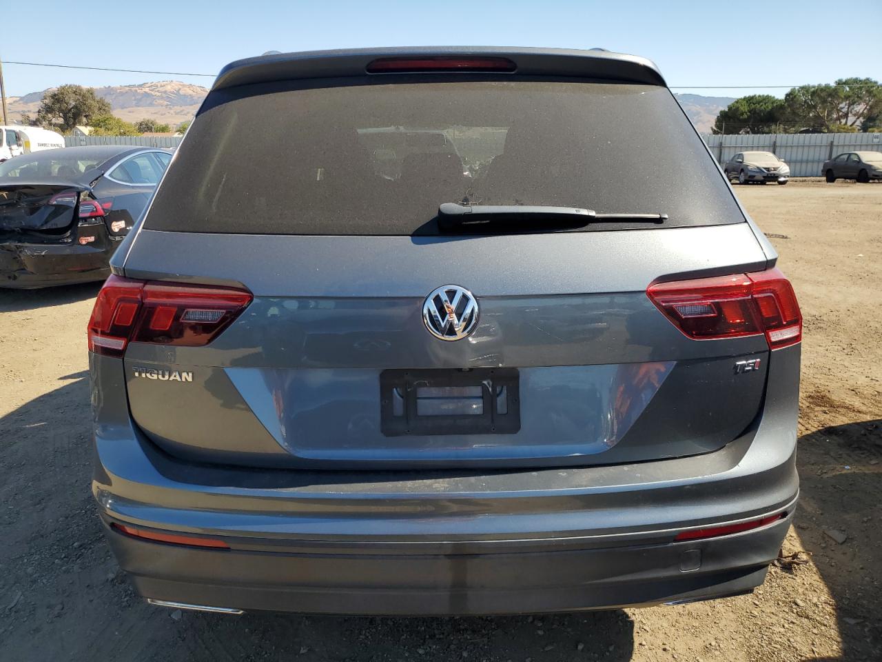 2018 Volkswagen Tiguan S VIN: 3VV1B7AX2JM090397 Lot: 74283994