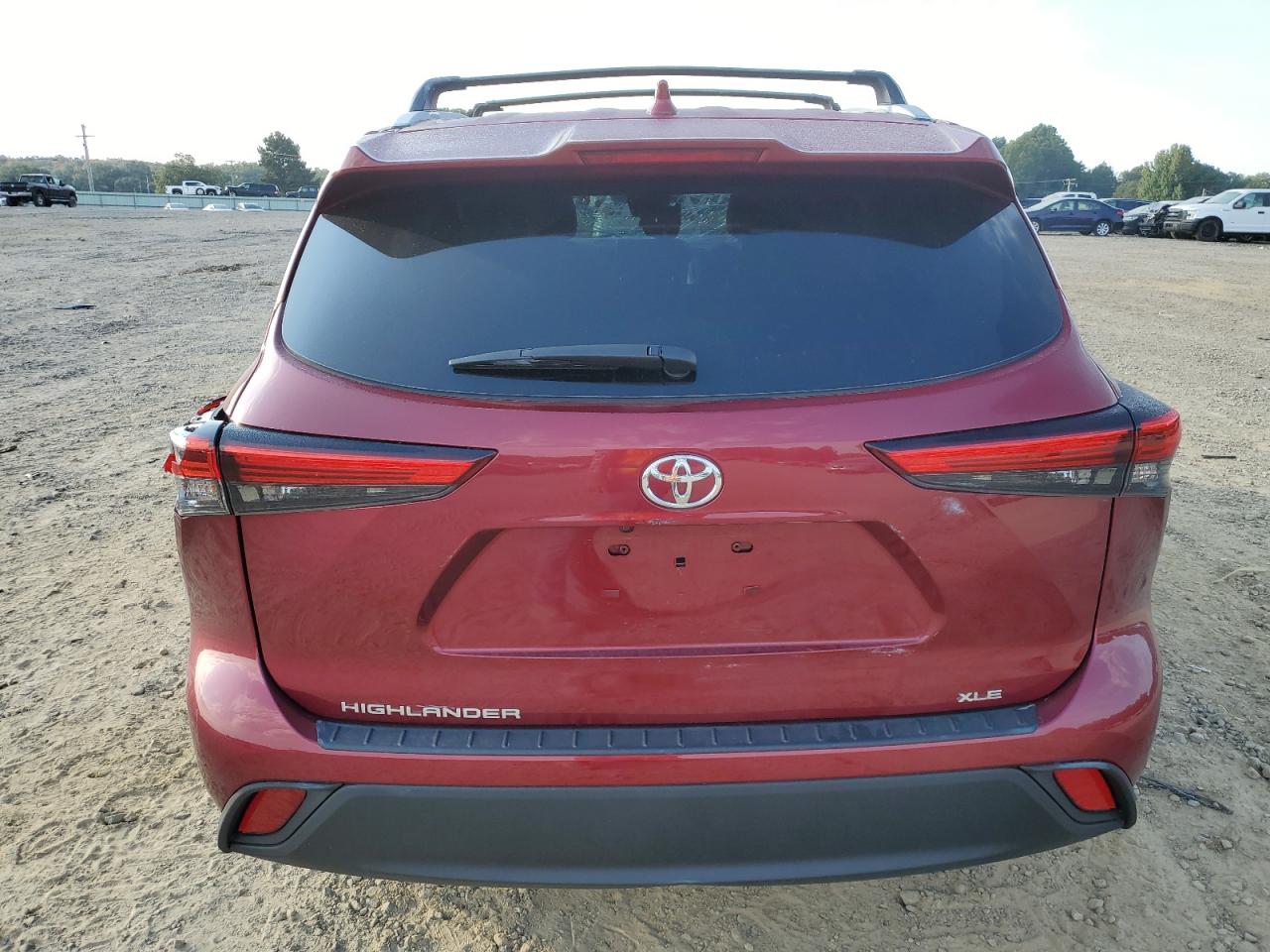 2022 Toyota Highlander - Image 6