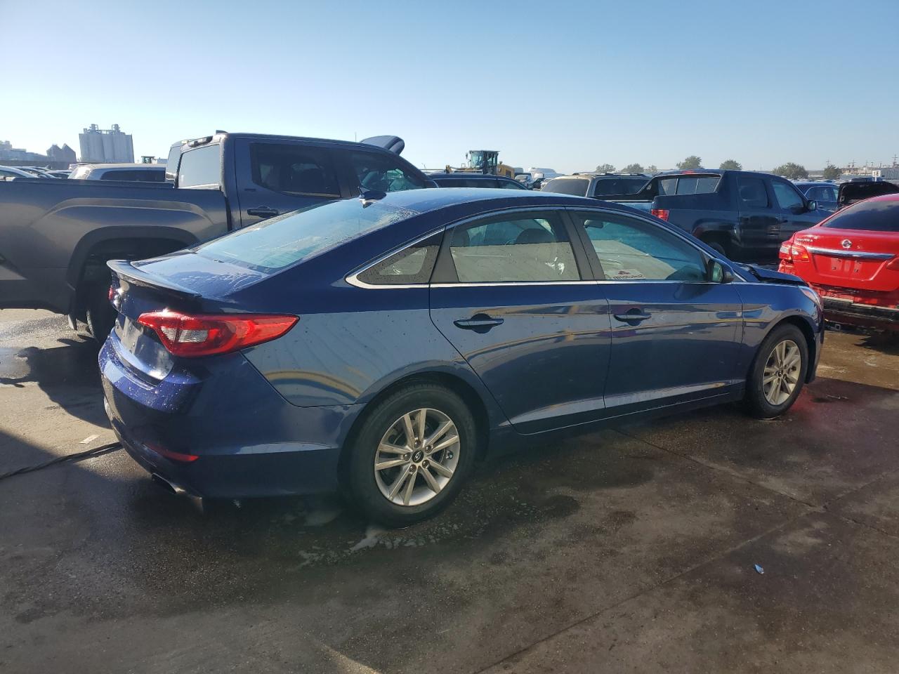 2017 Hyundai Sonata - Image 3