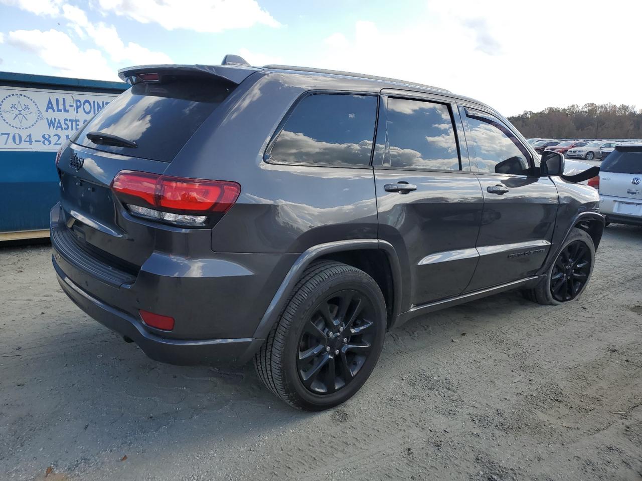 2020 Jeep Grand Cherokee - Image 3