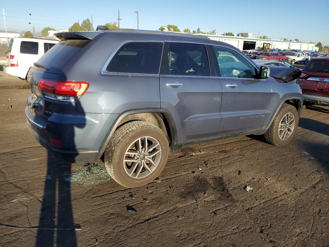 2019 Jeep Grand Cherokee - Image 3
