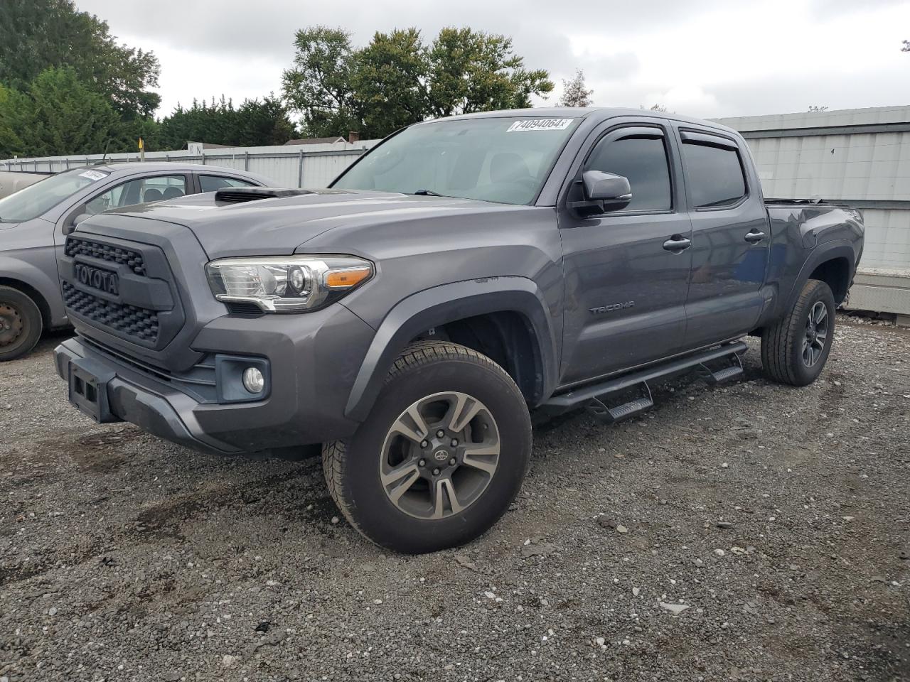 VIN 5TFDZ5BNXHX016609 2017 TOYOTA TACOMA no.1