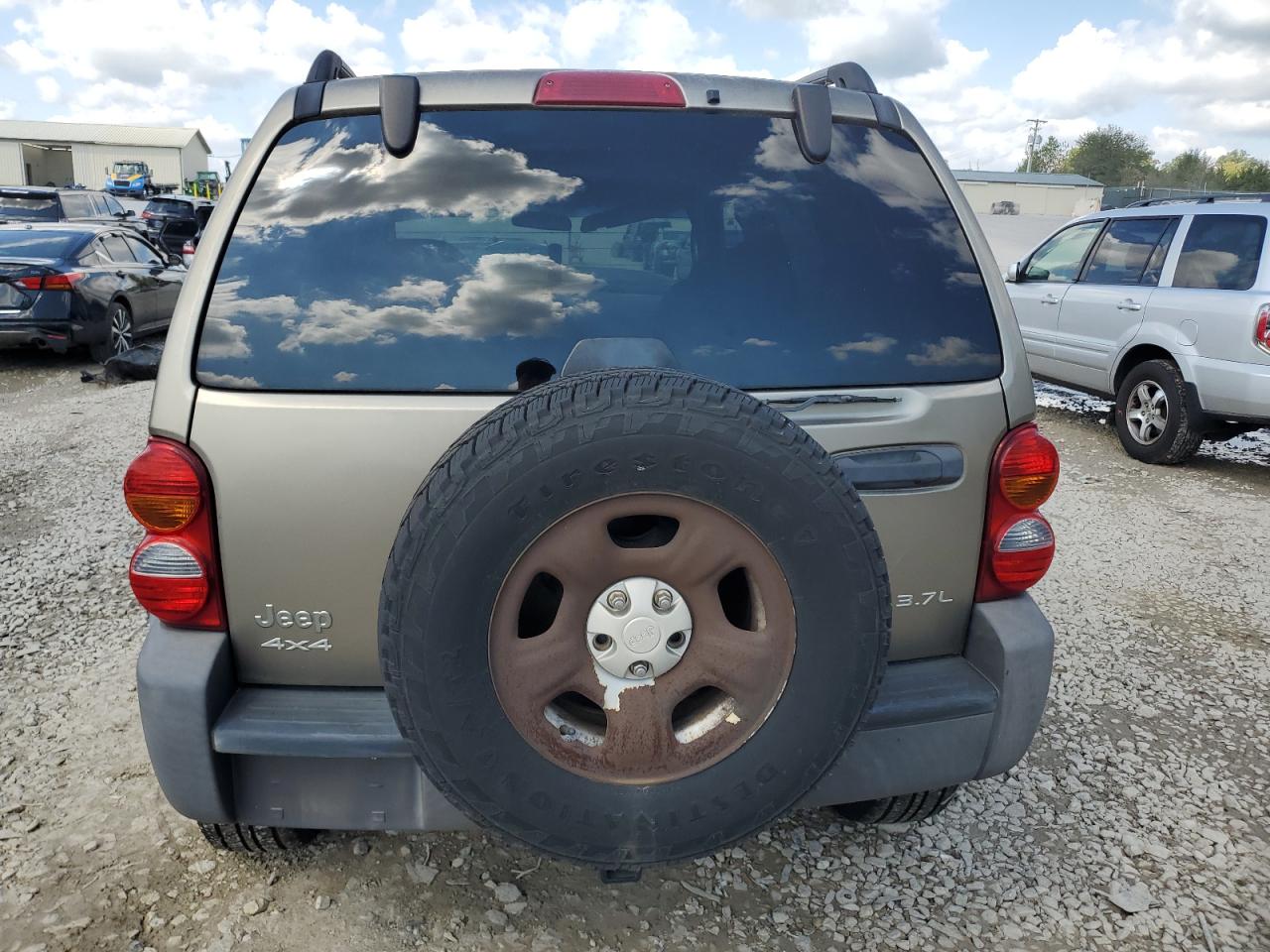 1J4GL48K64W168581 2004 Jeep Liberty Sport