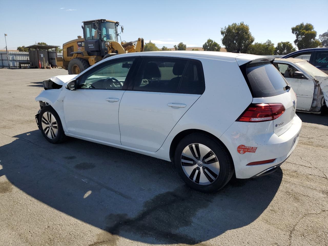 WVWKR7AU2HW950622 2017 VOLKSWAGEN GOLF - Image 2