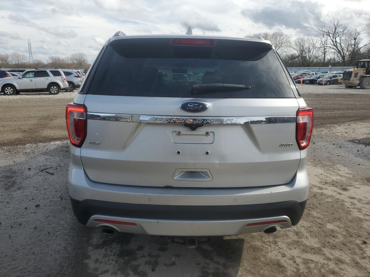 2016 Ford Explorer - Image 6