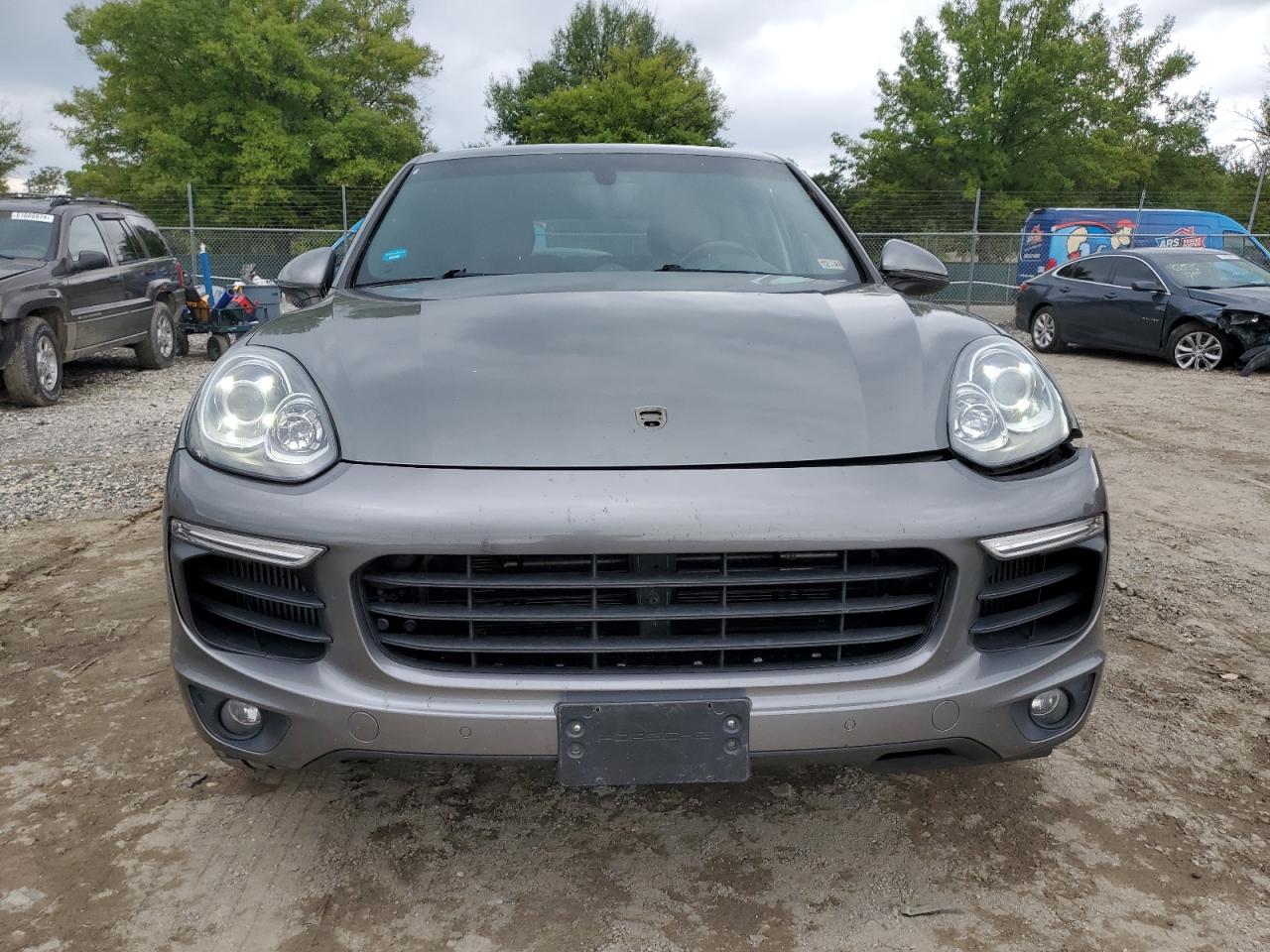 2016 Porsche Cayenne - Image 5