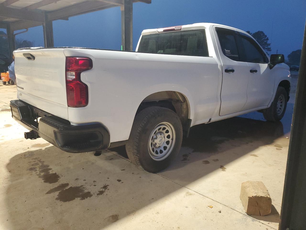 2019 Chevrolet Silverado - Image 3