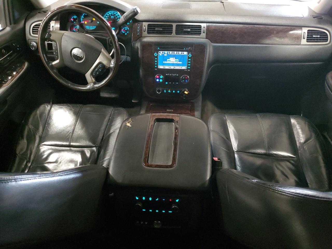 2008 GMC Yukon - Image 8