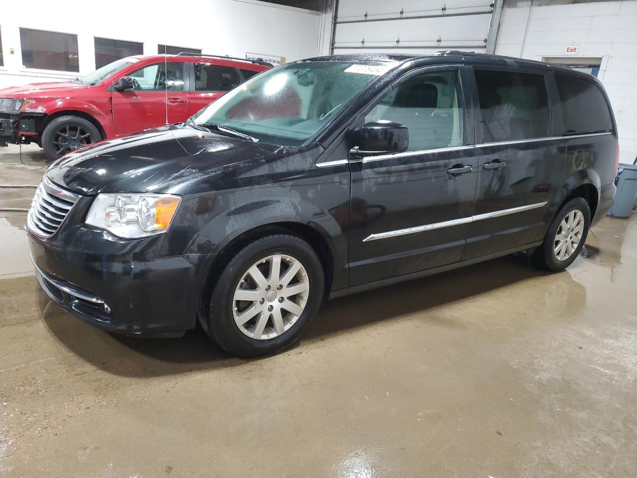 2015 Chrysler Town & Country - Image 1