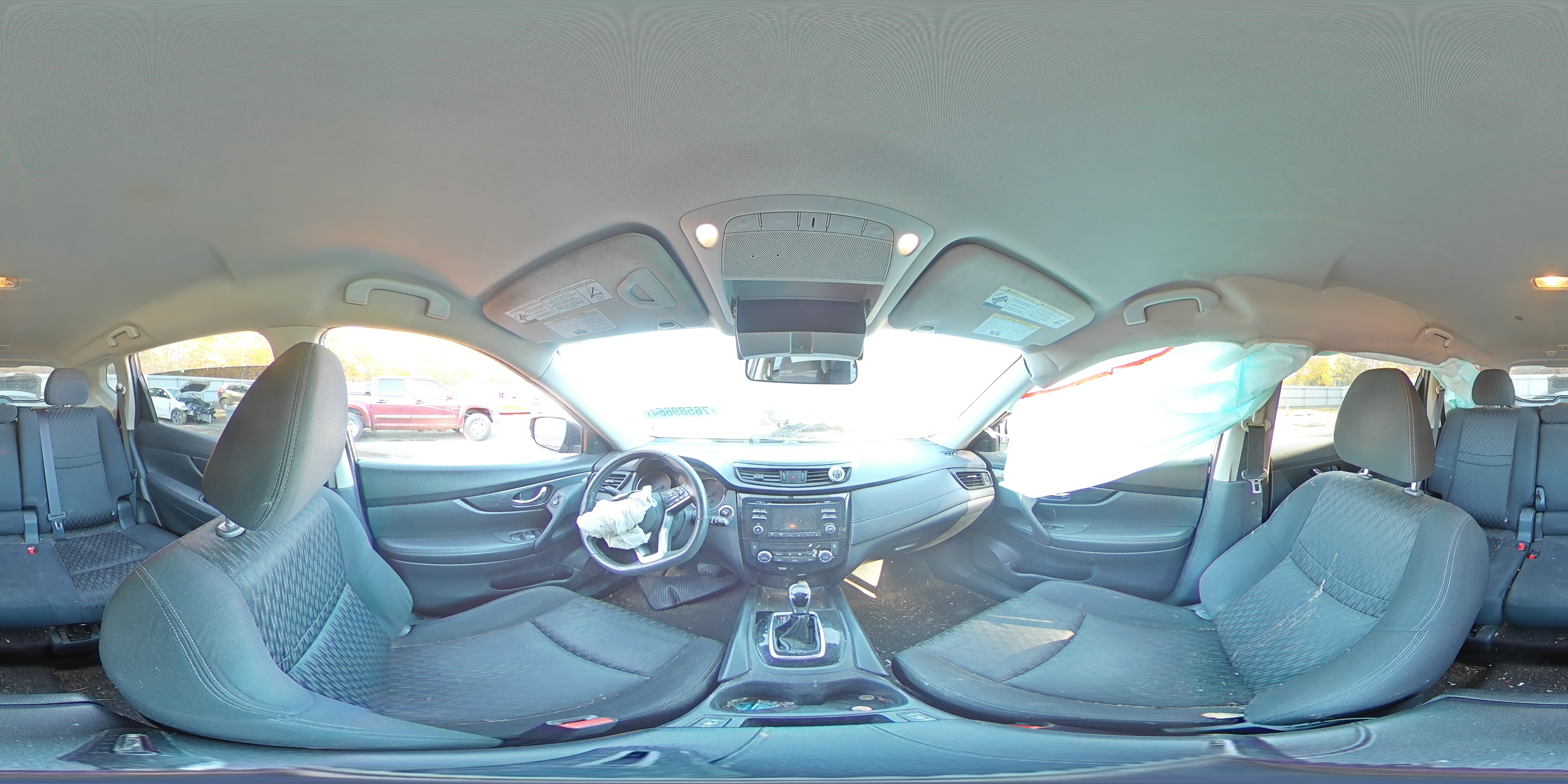 2017 Nissan Rogue - Image 13