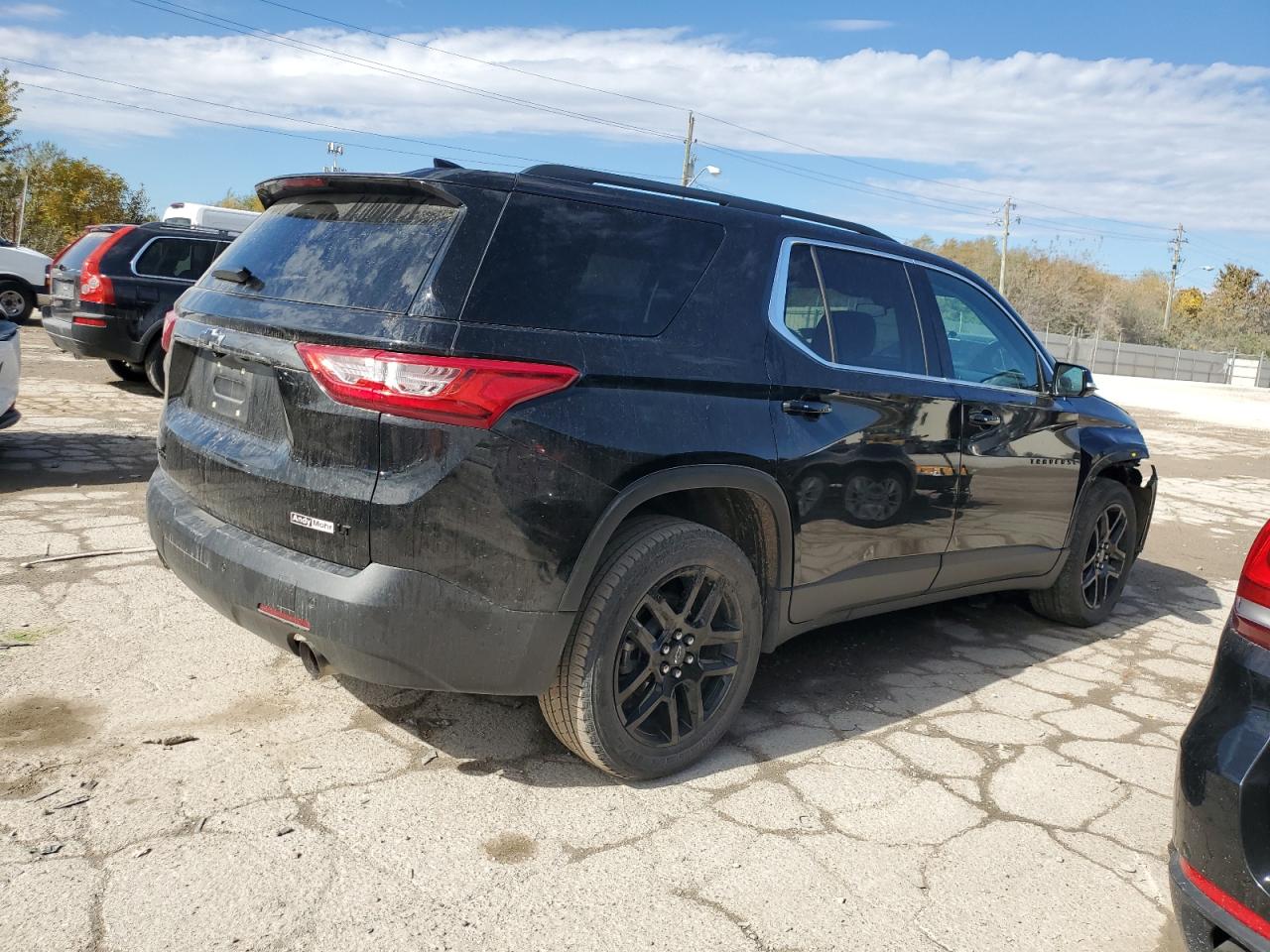2020 Chevrolet Traverse - Image 3