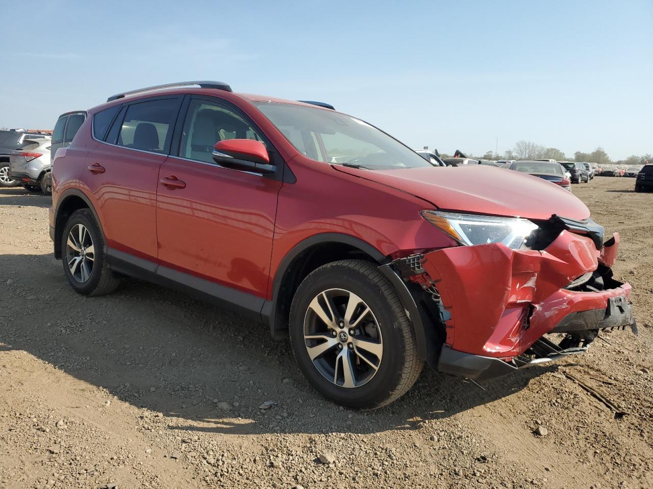 VIN JTMRFREV5HJ156524 2017 TOYOTA RAV4 no.4