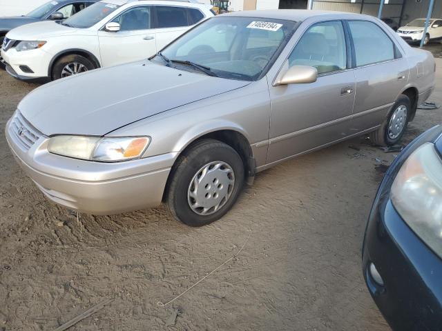 1999 Toyota Camry Ce للبيع في Brighton، CO - Rear End