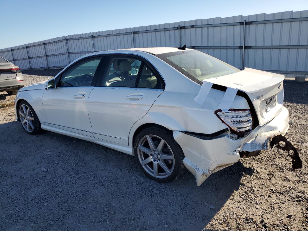 VIN WDDGF8AB2DR287733 2013 MERCEDES-BENZ C-CLASS no.2