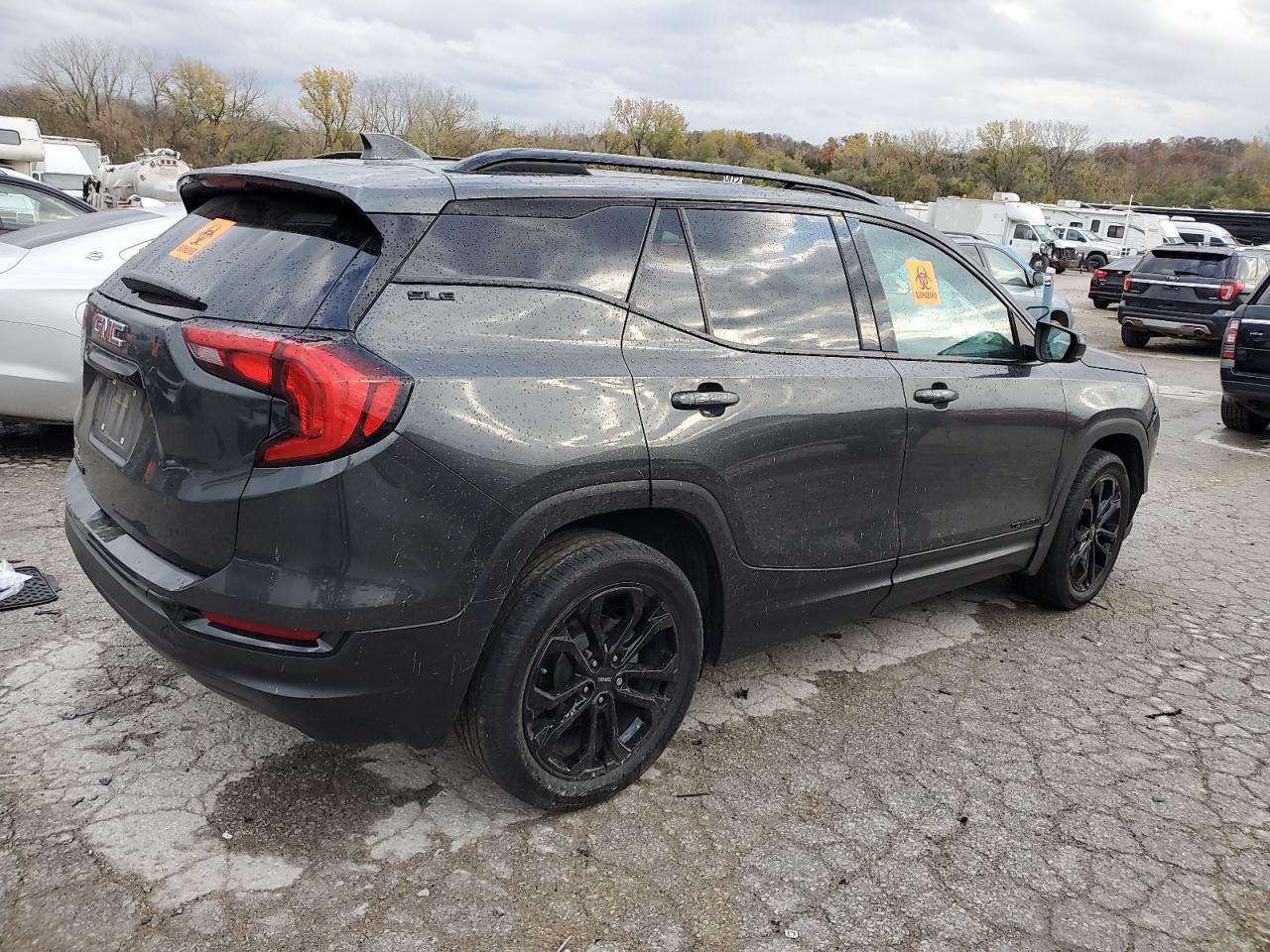 2021 GMC Terrain - Image 3