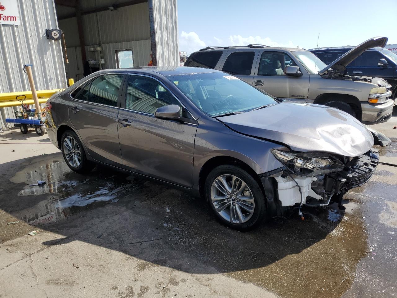 VIN 4T1BF1FK9HU326854 2017 TOYOTA CAMRY no.4