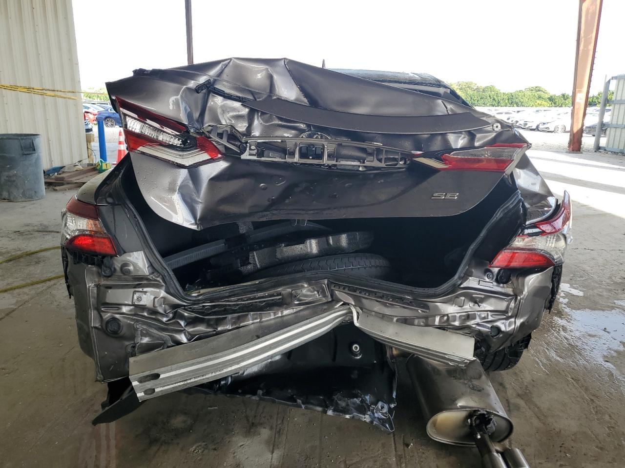 4T1G11AK3MU541636 2021 Toyota Camry Se