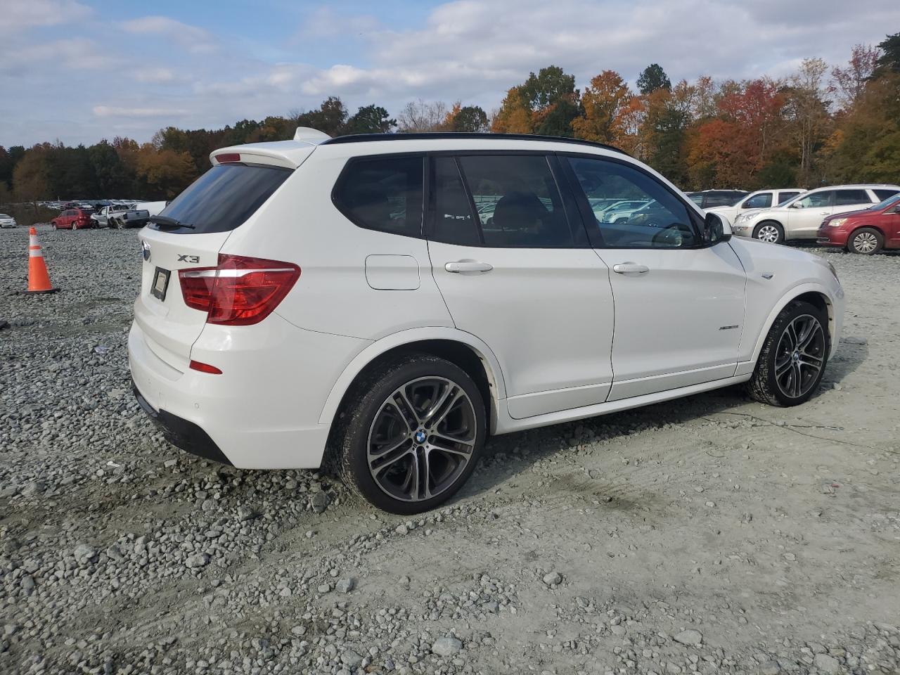 VIN 5UXWX9C56F0D47442 2015 BMW X3 no.3