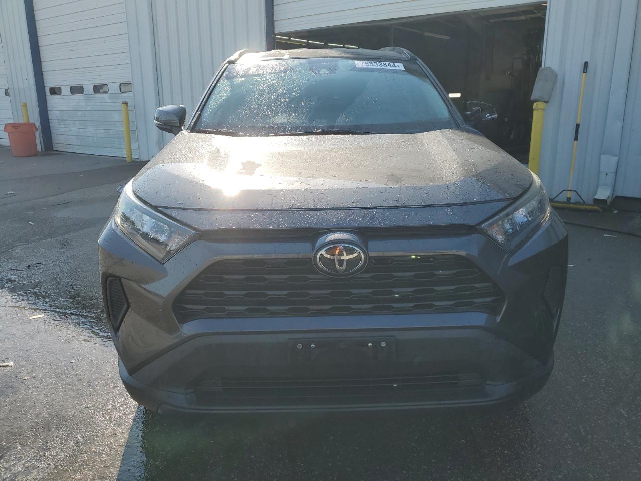 2019 Toyota RAV 4 - Image 5