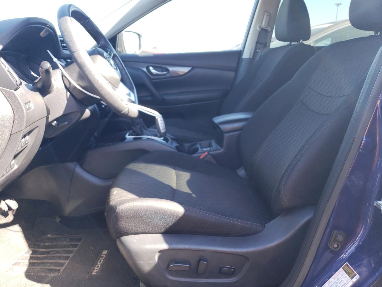 2020 Nissan Rogue - Image 7