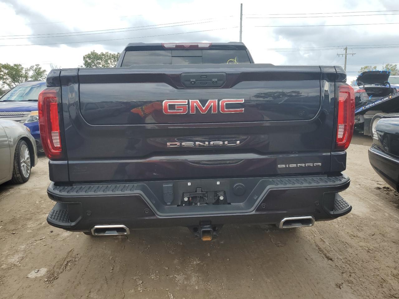 3GTUUGED7NG685028 2022 GMC Sierra K1500 Denali