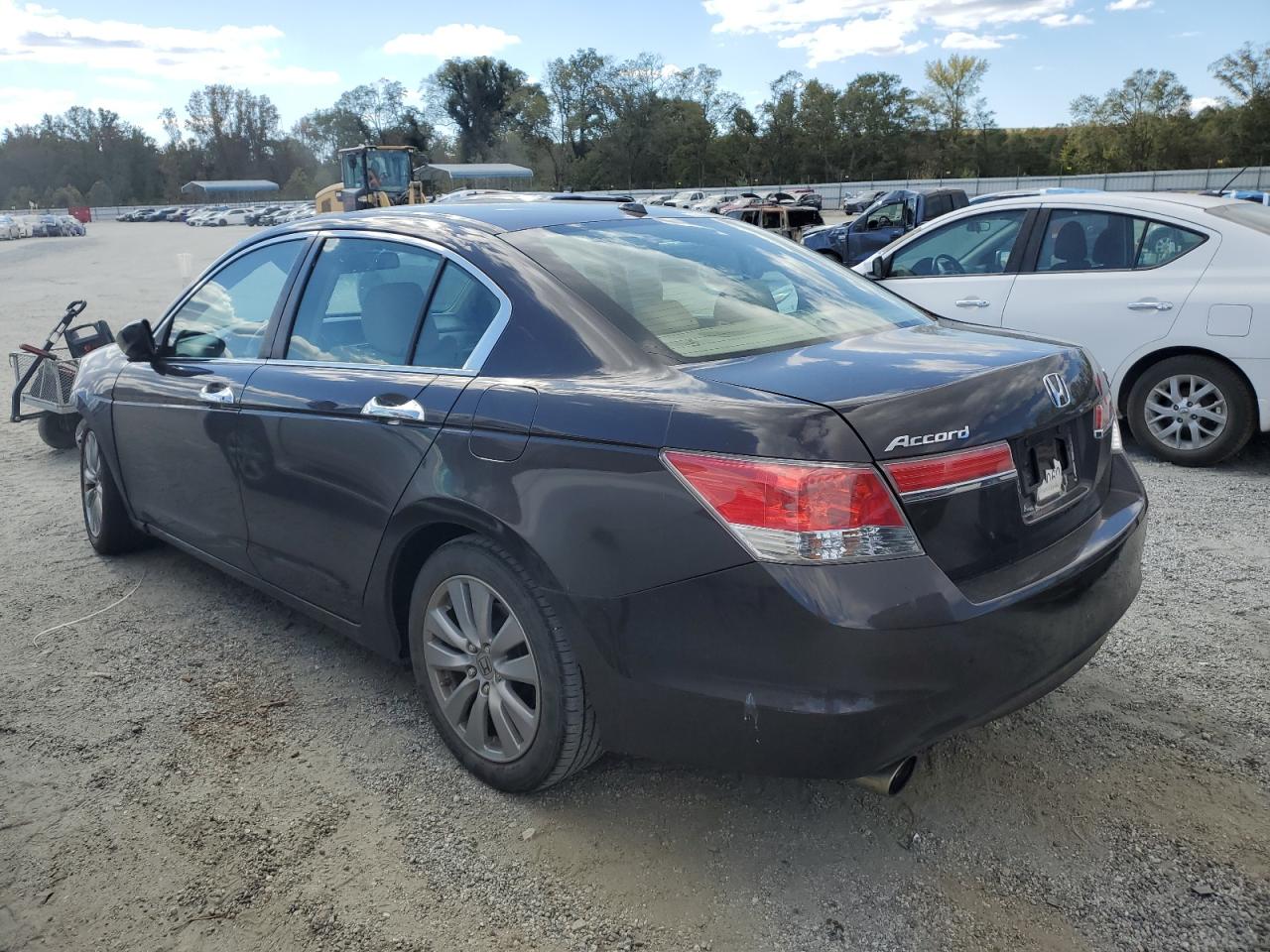 2011 Honda Accord - Image 2