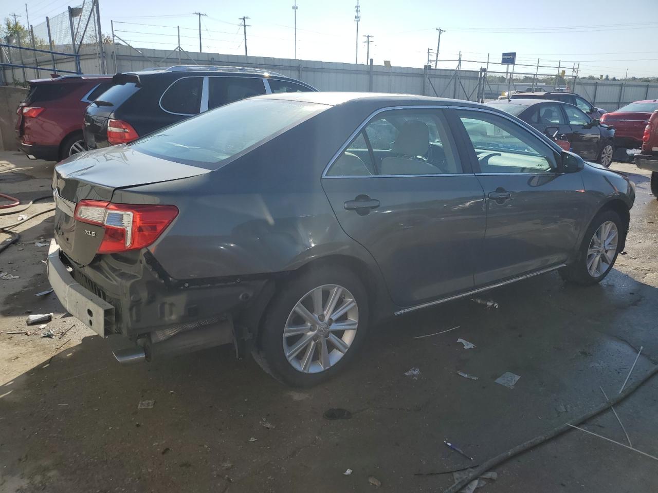 VIN 4T1BF1FK5DU715811 2013 TOYOTA CAMRY no.3