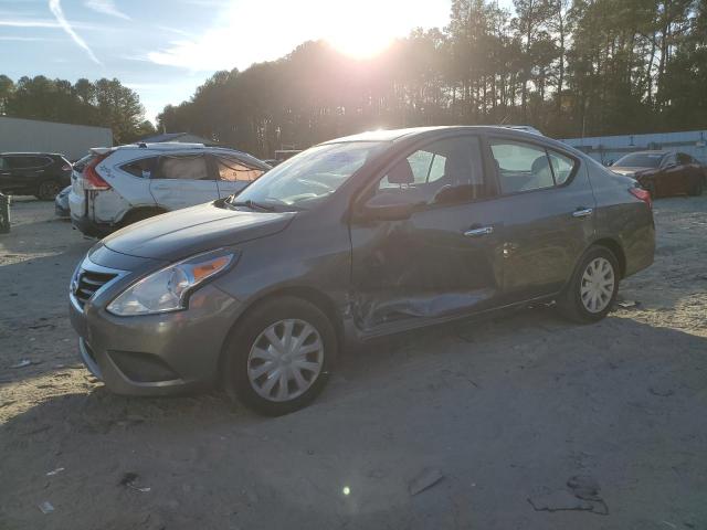  NISSAN VERSA 2018 Szary