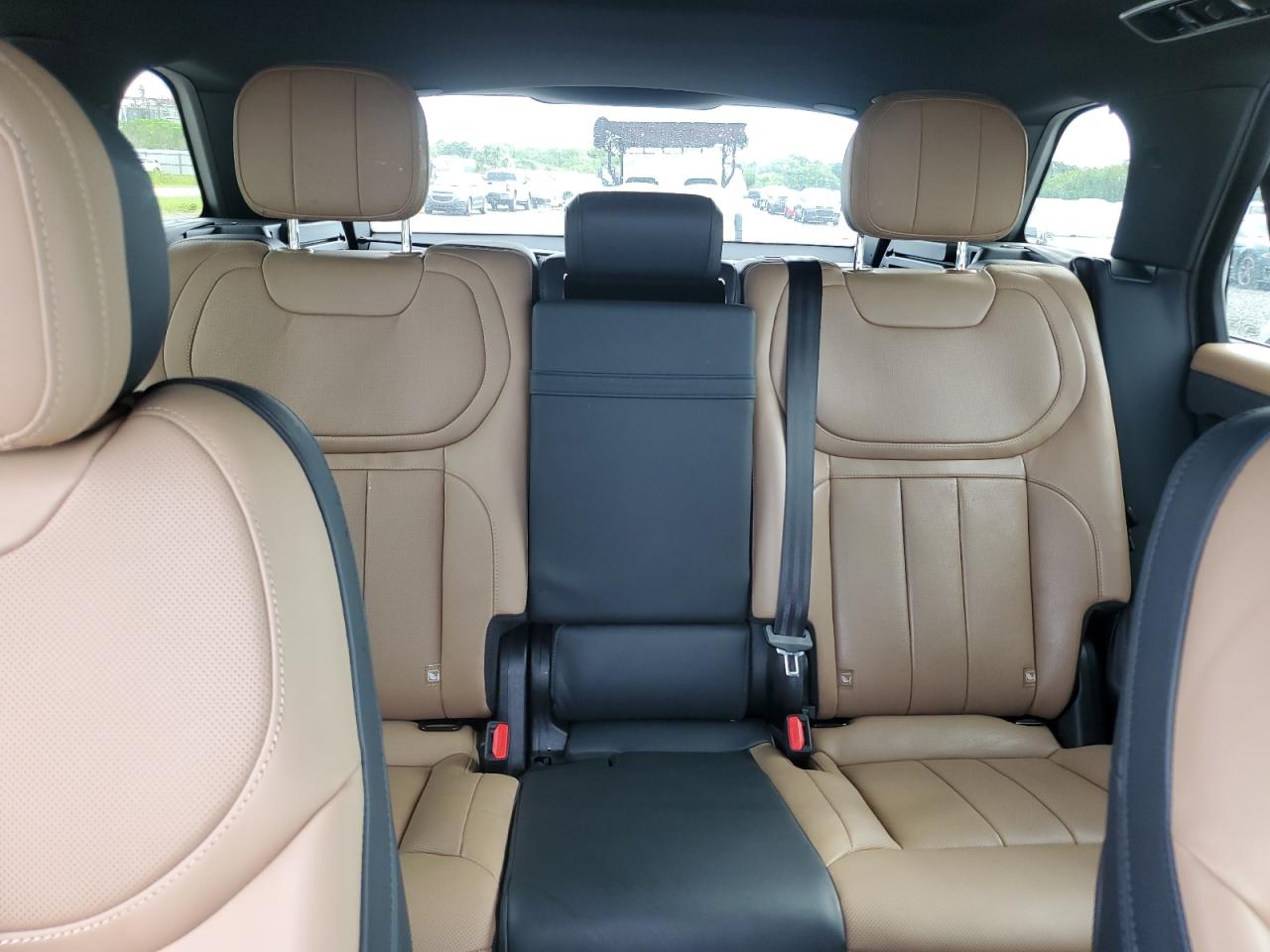 2023 Land Rover Range Rover - Image 10