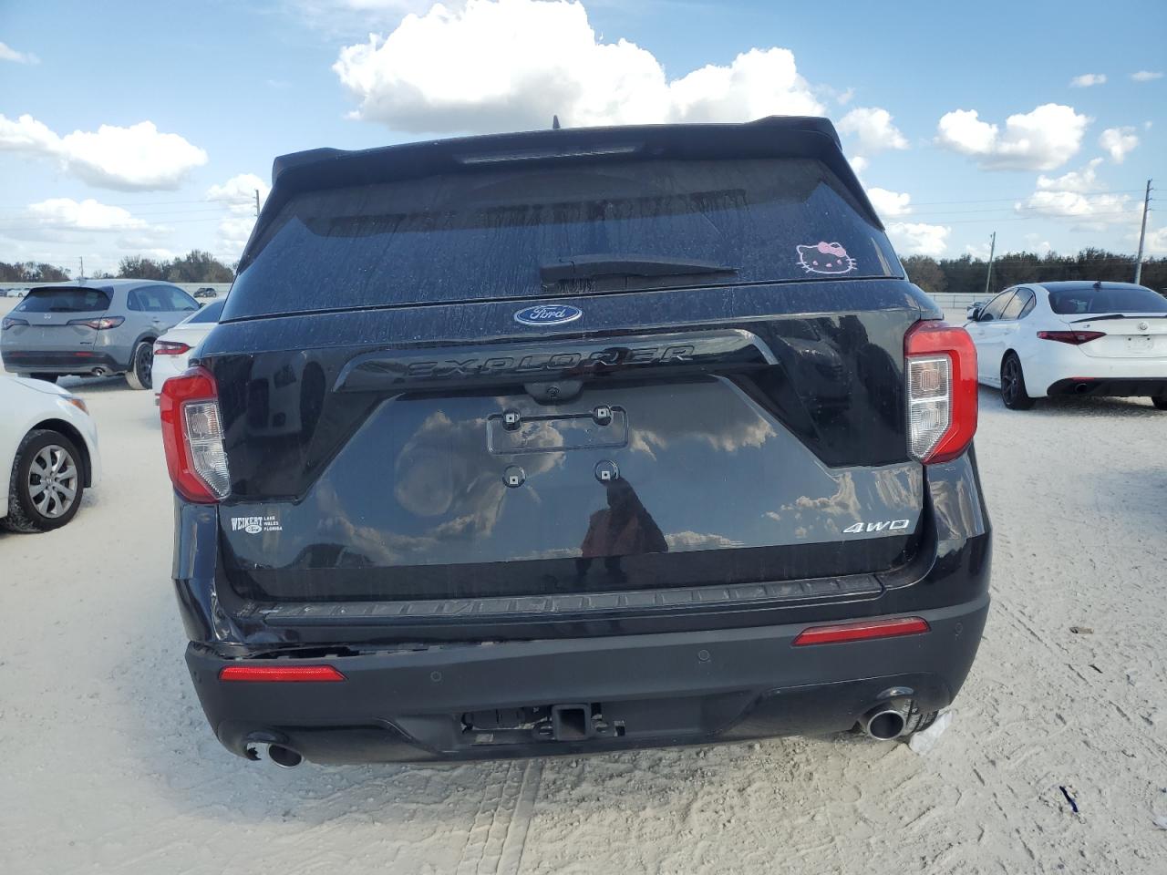 2022 Ford Explorer - Image 6